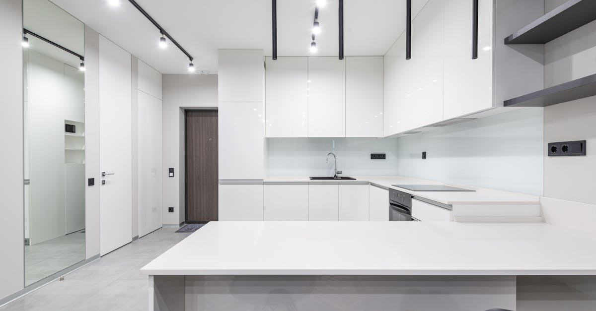 Neutral Palettes: A Versatile Choice for Custom Cabinets